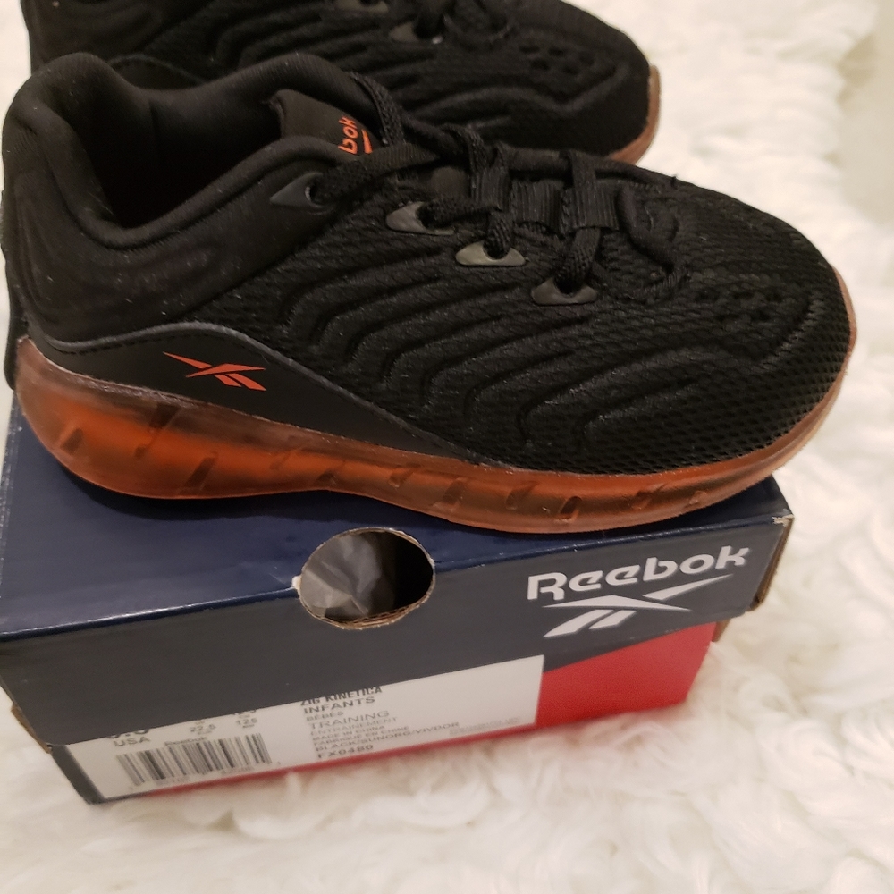 Reebok Training Shoes - Picture 6 of 7
